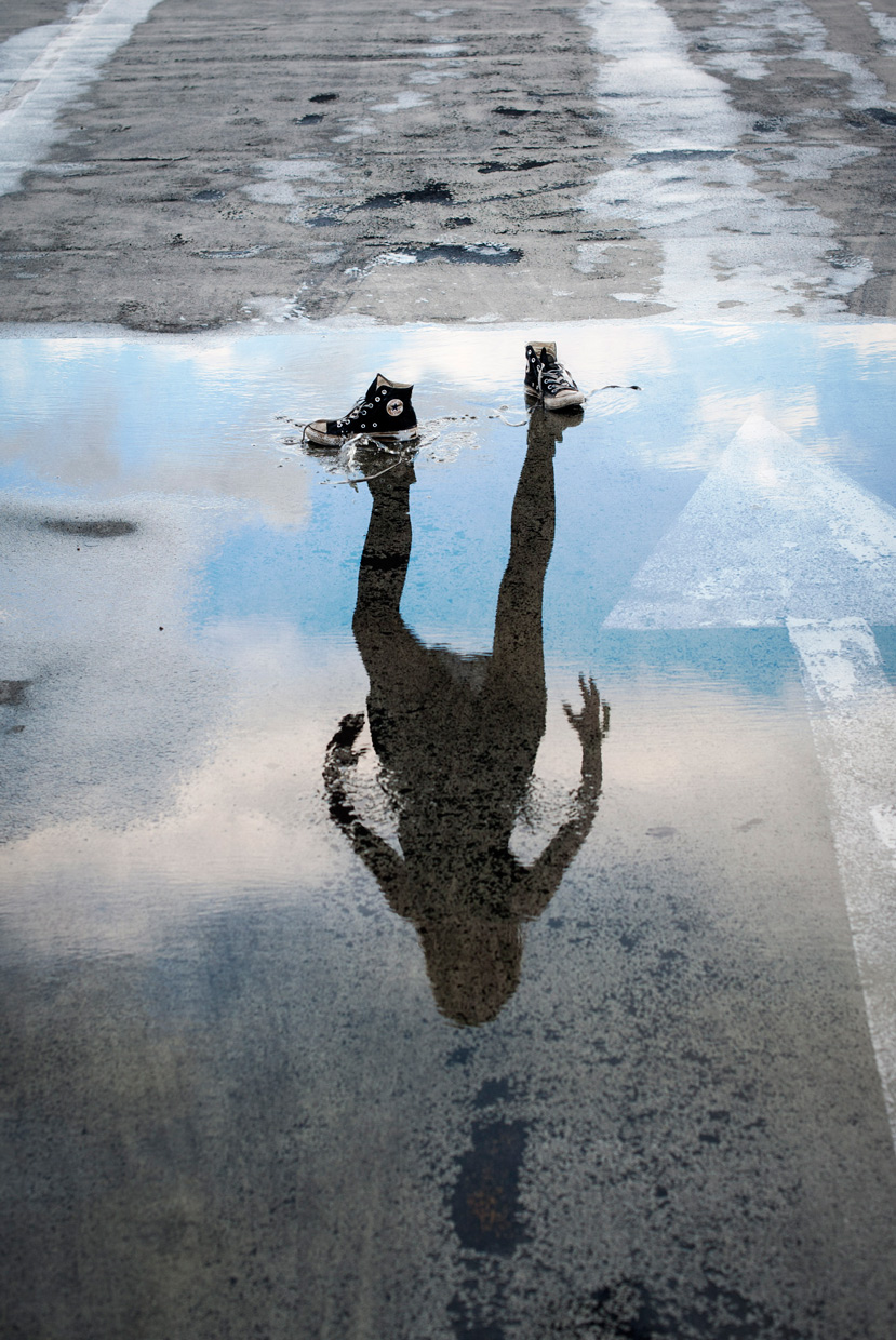 hjorthmedh-urban-ballet-empty-reflection